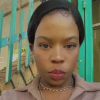 ladyluu23's Profile Pic