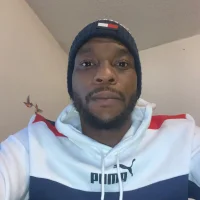 loukaine's Profile Pic