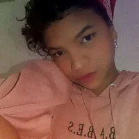 ValeRousse_'s Profile Pic