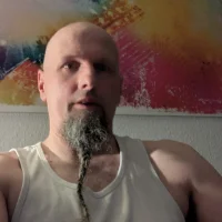 McAlice's Profile Pic