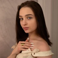 JuliMeys's Profile Pic