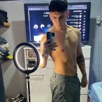 alisv_'s Profile Pic