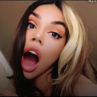 Xiarii's Profile Pic