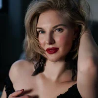 Nicole_hard_nipples 頭像圖片