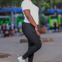 Ebony_bigclit254