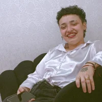 Cameron_Mitchell Φωτ, Προφίλ