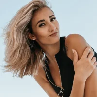 Профилна снимка на GorgeousDiamond