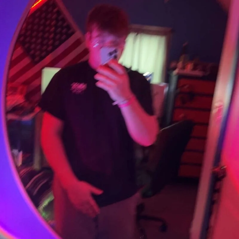 DadBodDeluxe19 profile photo