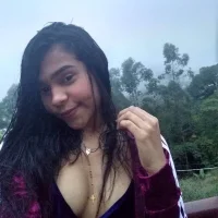 angie_latina1's Profile Pic