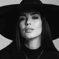 Foto de perfil de HugeBoobs-