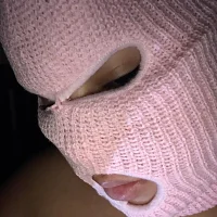 nofacejustlace webcam