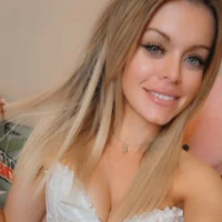 SaraB3lla avatar - live cam performer on MySuperHot