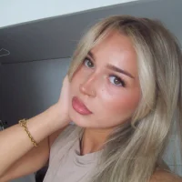 Slika avatara modela lilahrosie