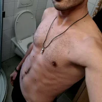 Foxxxiz's Profile Pic