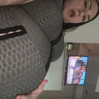 รูปโปรไฟล์ของ thickassfreek