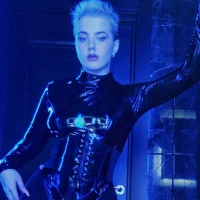 Angela_aderly's Profile Pic