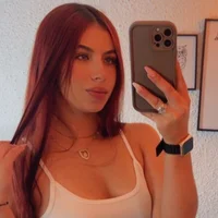 Luciifernanda Φωτ, Προφίλ