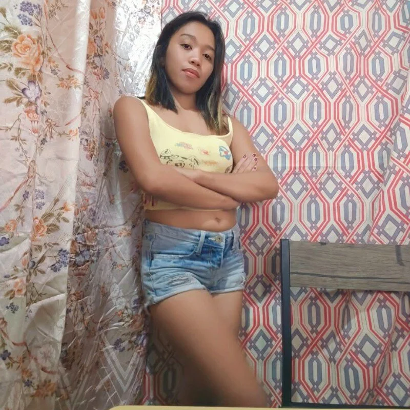 Pretty_christine01