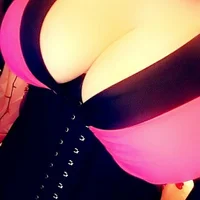 صورة الملف الشخصي لـ HoneyChambers