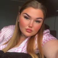 BeeMay22's Avatar Pic
