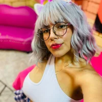 AngelaRicci Gambar Avatar