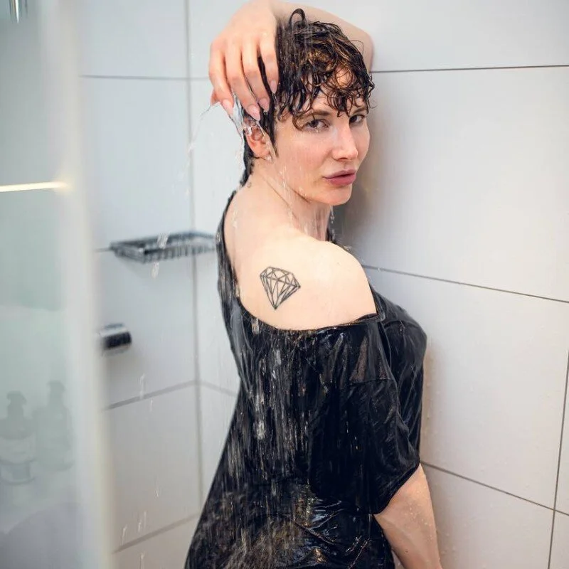 Anja_Black