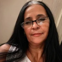 Elena7698's Profile Pic