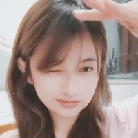phoebe888's Profile Pic