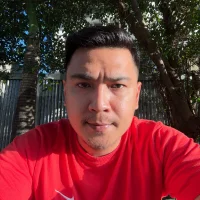 UncleLoverBoy1987's Profile Pic