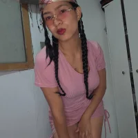 jen1323's Profile Pic