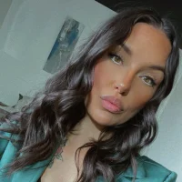 MiaSinn's Profile Pic