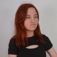 AzaleePode's Profile Pic