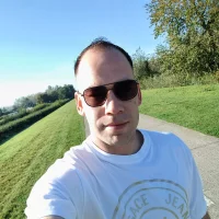 steviebigdick1992's Profilna slika