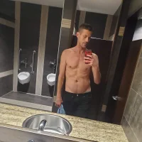 MavrickL's Profile Pic