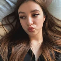 LoraChumley's Profile Pic