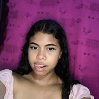 emely_willz's Profile Pic