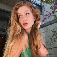 Battyredhair's Avatar Pic