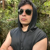 Conor_n_Taylor_'s Avatar Pic