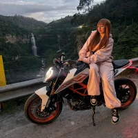 Natsrose Poză avatar