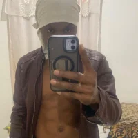 Sweettothebone486's Profile Pic