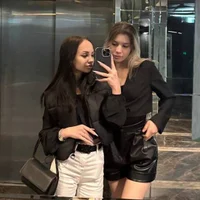 sweetstepsisters Φωτ, Προφίλ