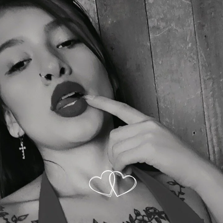 Violeta-Roslin Stripchat profile image