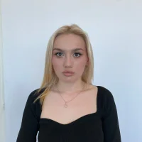 CarmonMola's Profile Pic