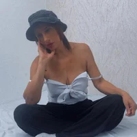 Slika avatara modela Rebeccamitchell