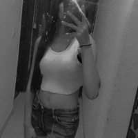 Honey_Bee66 webcam model