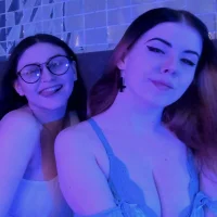 Mange_nous Φωτ, Προφίλ