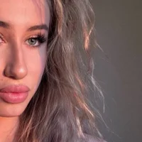 Zdjęcie profilowe modela CROWNQUEENSS