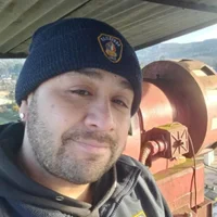 leonamora's Profile Pic