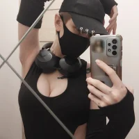 AlmaLost's Avatar Pic