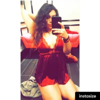 CreamyMilfLatina's Profile Pic